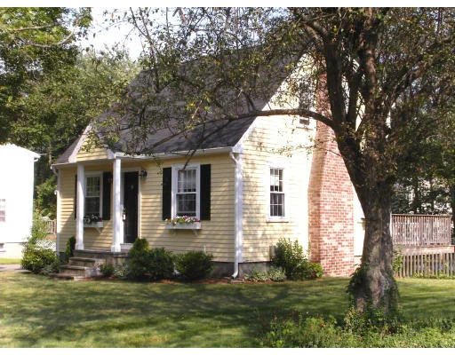 Unit for sale at 36 Wescroft Road, Reading, MA 01867