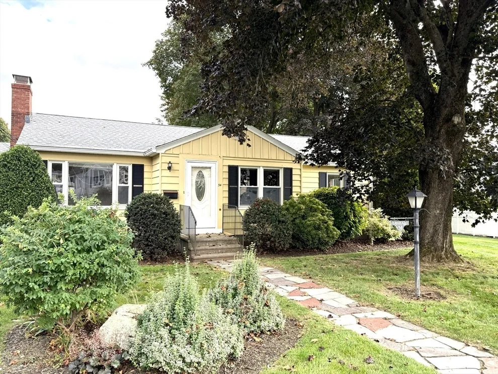 Unit for sale at 34 Gates Road, Shrewsbury, MA 01545