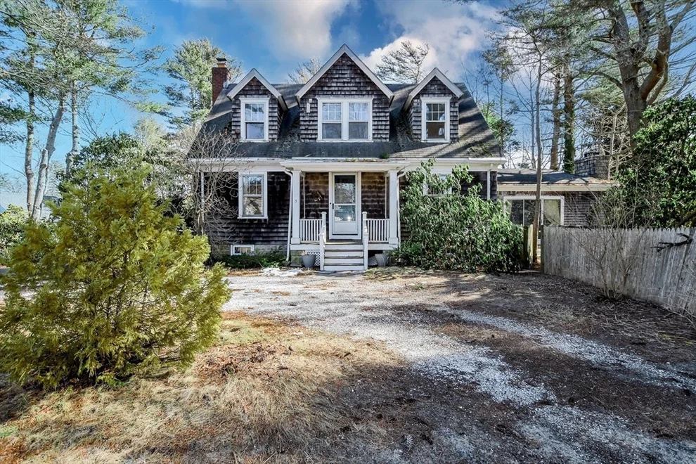 Unit for sale at 3 Pleasant Street, Marion, MA 02738