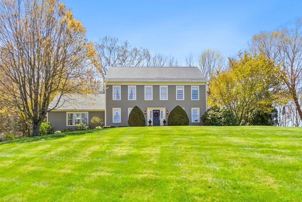 Unit for sale at 5 Jacob Amsden Rd, Westborough, MA 01581