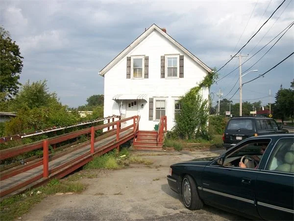 Unit for sale at 2514 Gar Highway, Swansea, MA 02777