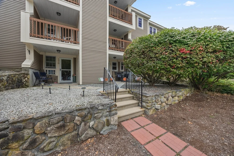 Unit for sale at 171 Heritage Dr, Northbridge, MA 01588