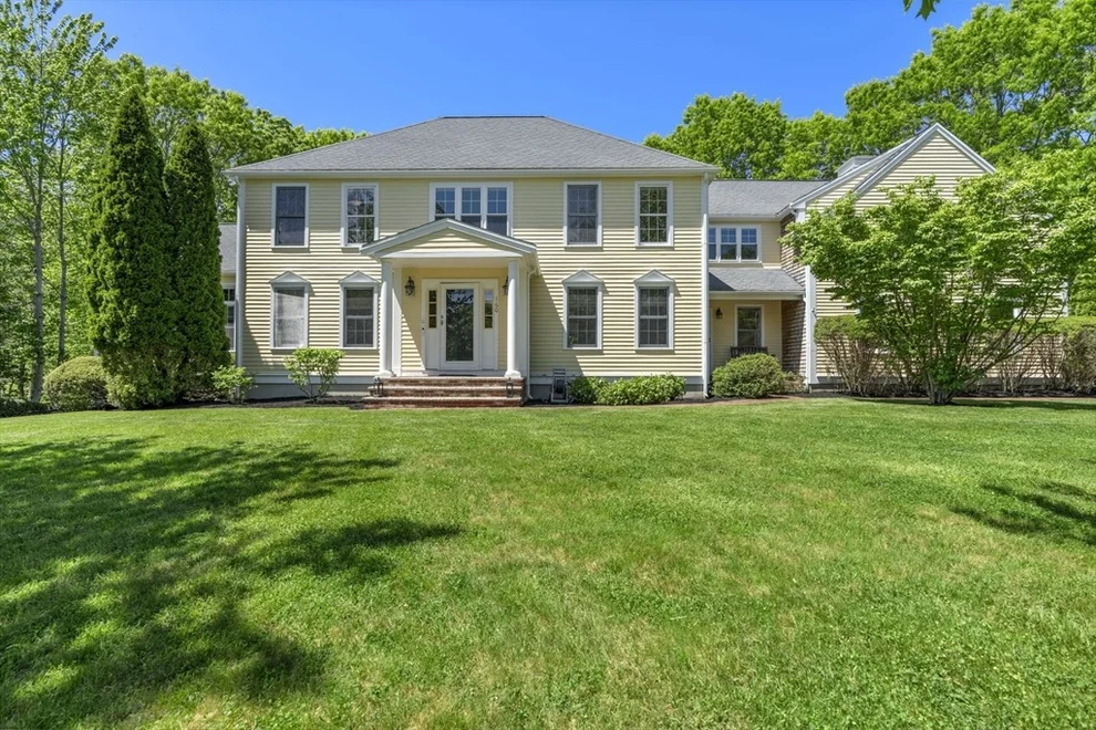 Unit for sale at 160 Quail Run, Marshfield, MA 02050