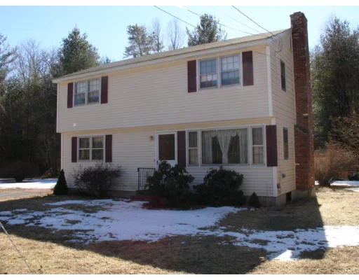 Unit for sale at 2 Gary Circle, Grafton, MA 01519