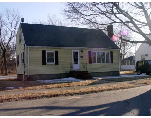 Unit for sale at 5 Sunset Dr, Peabody, MA 01960