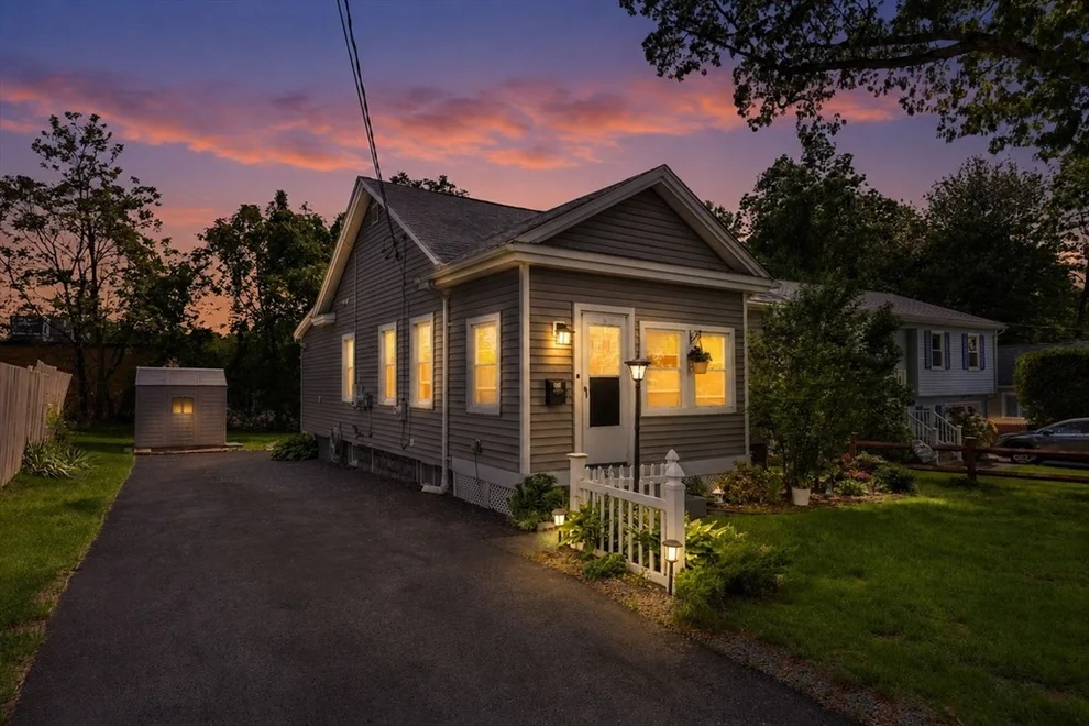 Unit for sale at 43 Agnes St, Springfield, MA 01118
