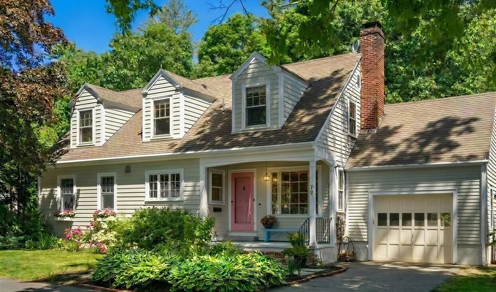 Unit for sale at 79 Pleasant Street, Manchester, MA 01944