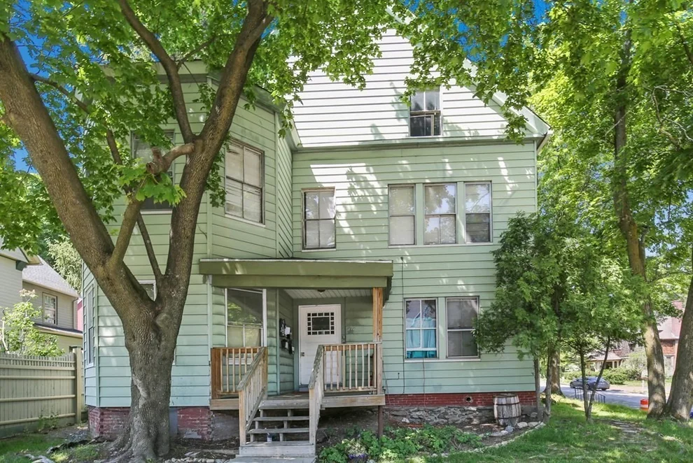 Unit for sale at 276 Highland St, Worcester, MA 01602
