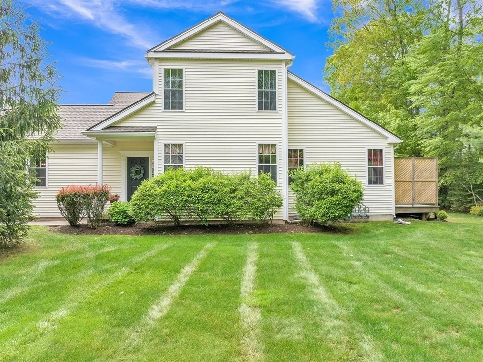 Unit for sale at 16 Linkside Ct, Northbridge, MA 01534