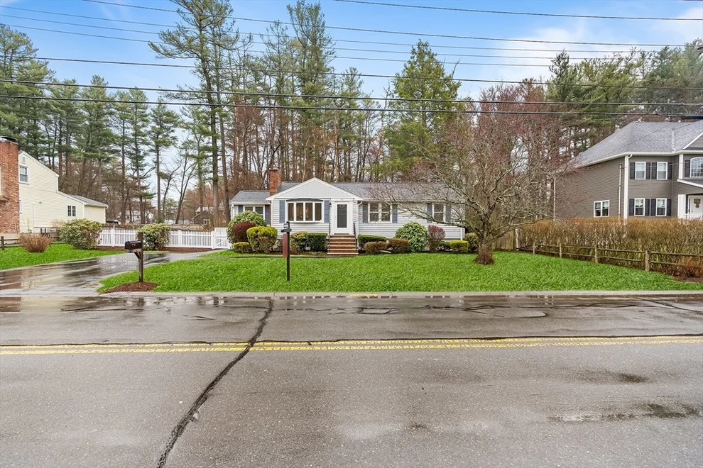 Unit for sale at 206 Fox Hill Rd, Burlington, MA 01803