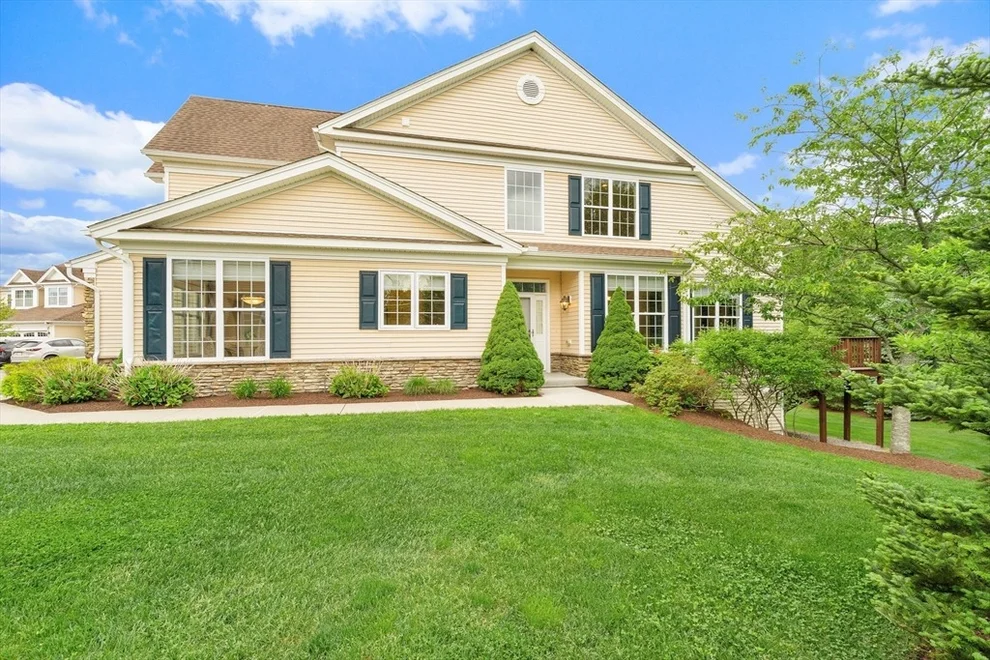 Unit for sale at 1 Avebury Ln., Marlborough, MA 01752