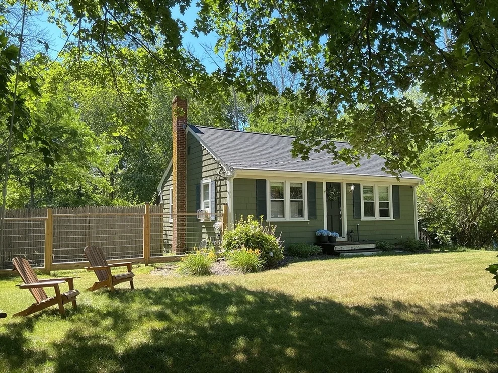 Unit for sale at 142 Walnut Street, East Bridgewater, MA 02333