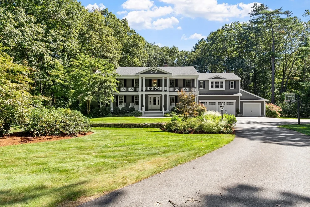 Unit for sale at 111 Old Pickard Rd, Concord, MA 01742