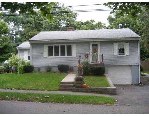 Unit for sale at 4 Victoria Lane, Stoneham, MA 02180