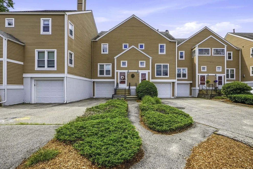 Unit for sale at 44 Merlin Ct, Worcester, MA 01602