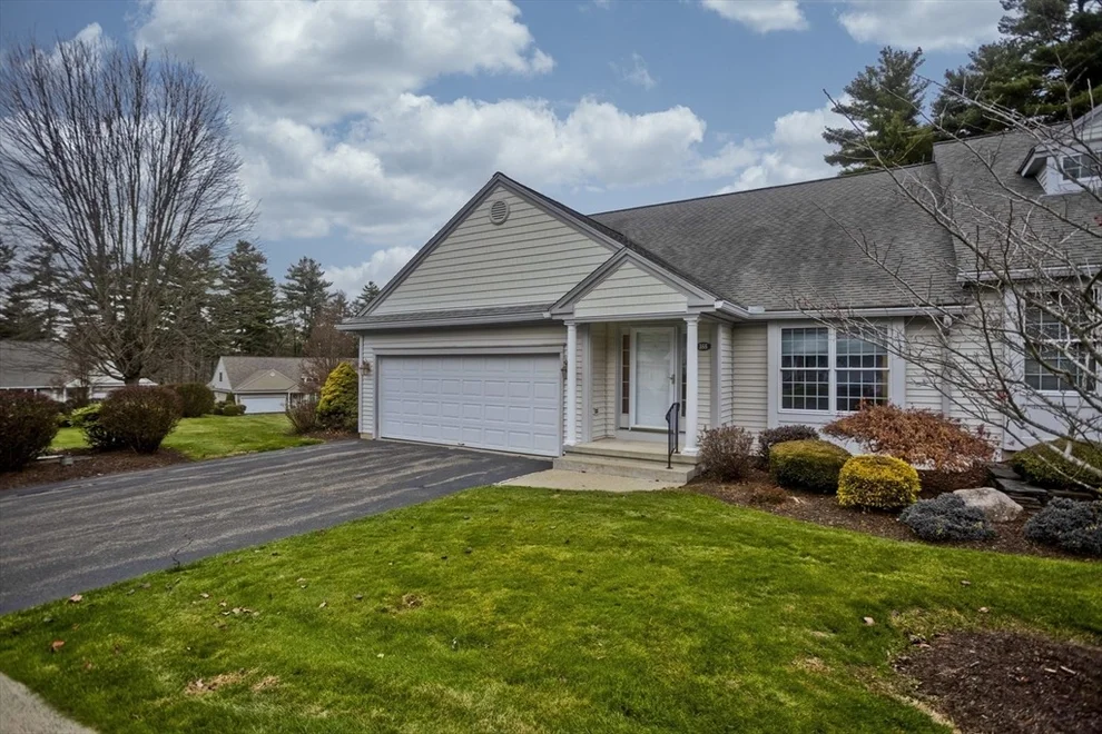 Unit for sale at 355 Pinehurst Dr, East Longmeadow, MA 01028