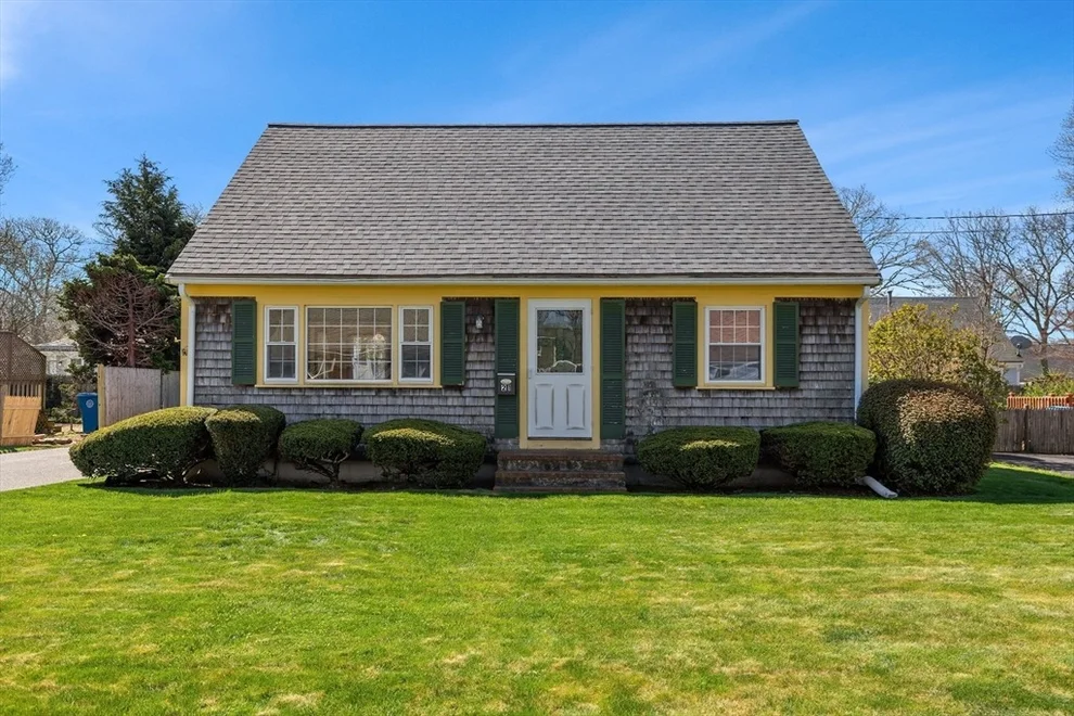 Unit for sale at 21 Harrington St, Falmouth, MA 02536