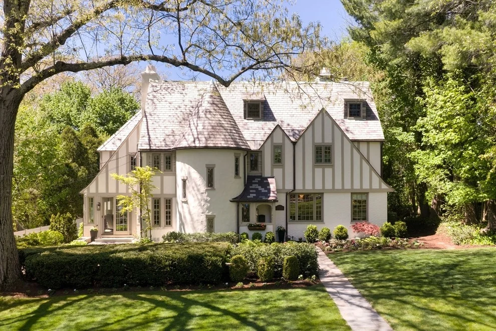 Unit for sale at 25 Claremont Street, Newton, MA 02458