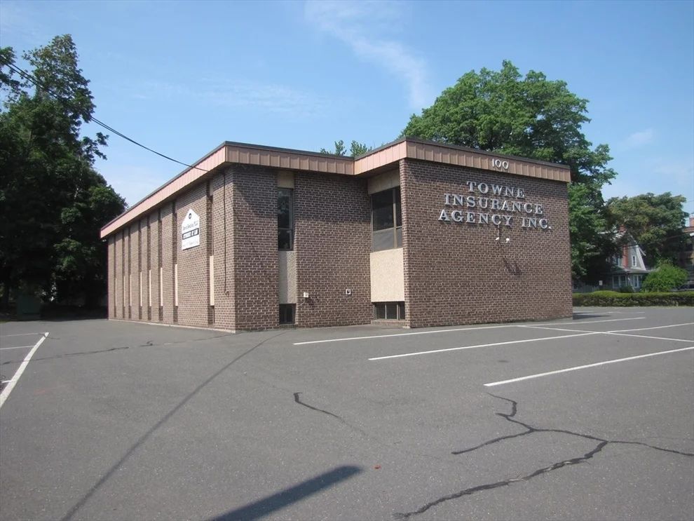 Unit for sale at 100 Main St, Agawam, MA 01001