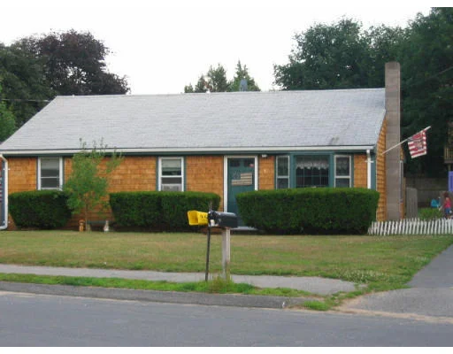 Unit for sale at 5 Carmen Park Drive, Middleboro, MA 02346