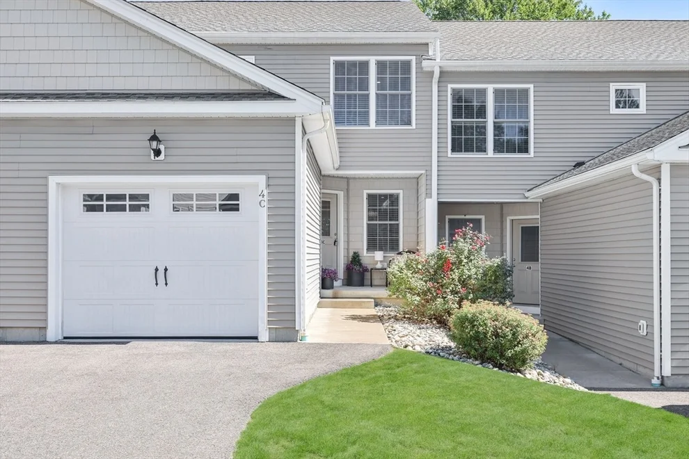 Unit for sale at 4 Maple View Ln, Agawam, MA 01001
