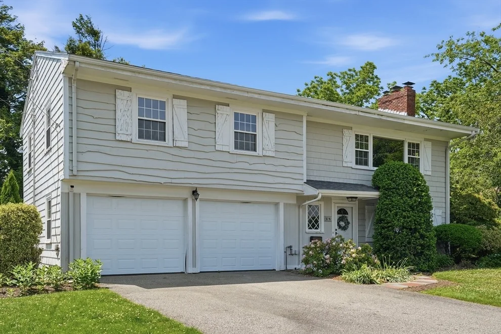 Unit for sale at 18 Livesey Rd, Quincy, MA 02171