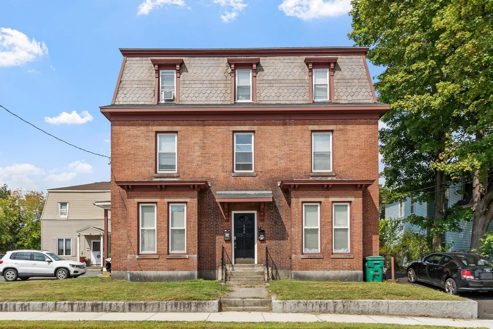 Unit for sale at 448 High Street, Clinton, MA 01510