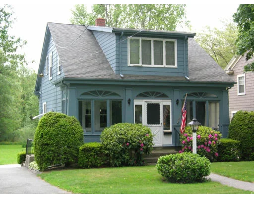 Unit for sale at 18 Middle St, Lexington, MA 02421