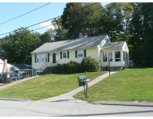 Unit for sale at 49 Oak Ter, Dracut, MA 01826