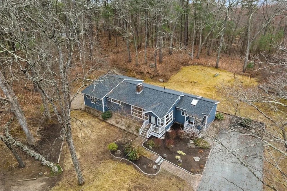 Unit for sale at 190 Essex Street, Middleton, MA 01949