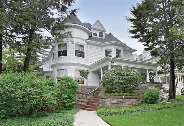 Unit for sale at 54 Powell St, Brookline, MA 02446