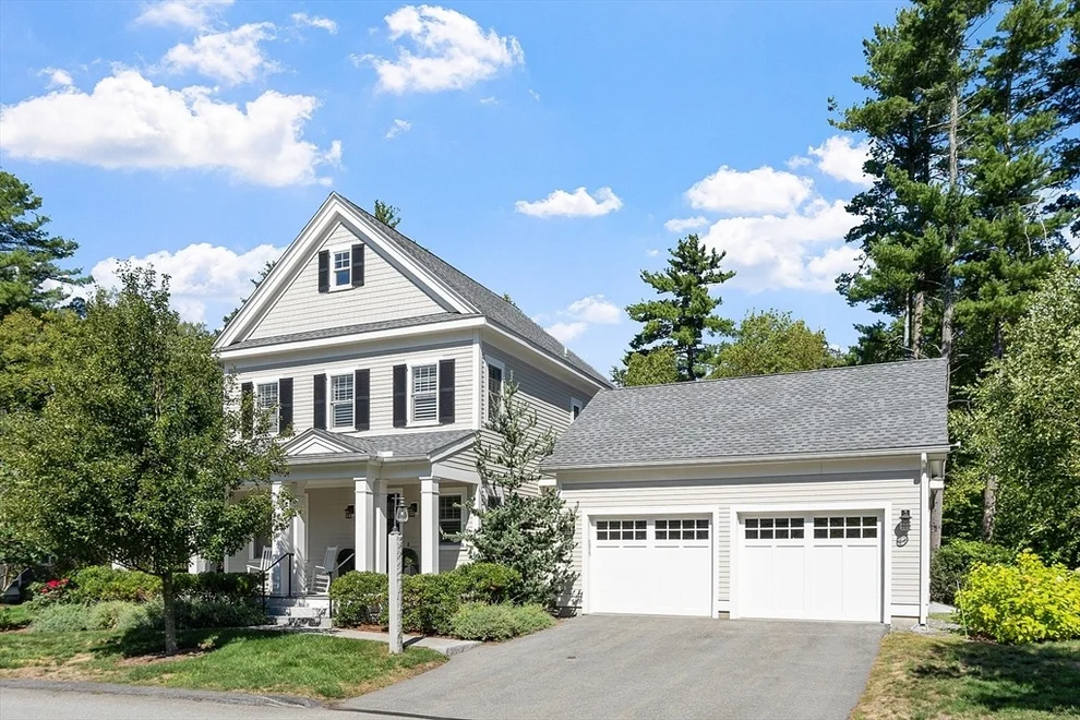 Unit for sale at 9 Black Birch Ln, Concord, MA 01742
