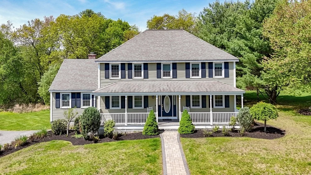 Unit for sale at 126 Betty Ann Ln, Dracut, MA 01826