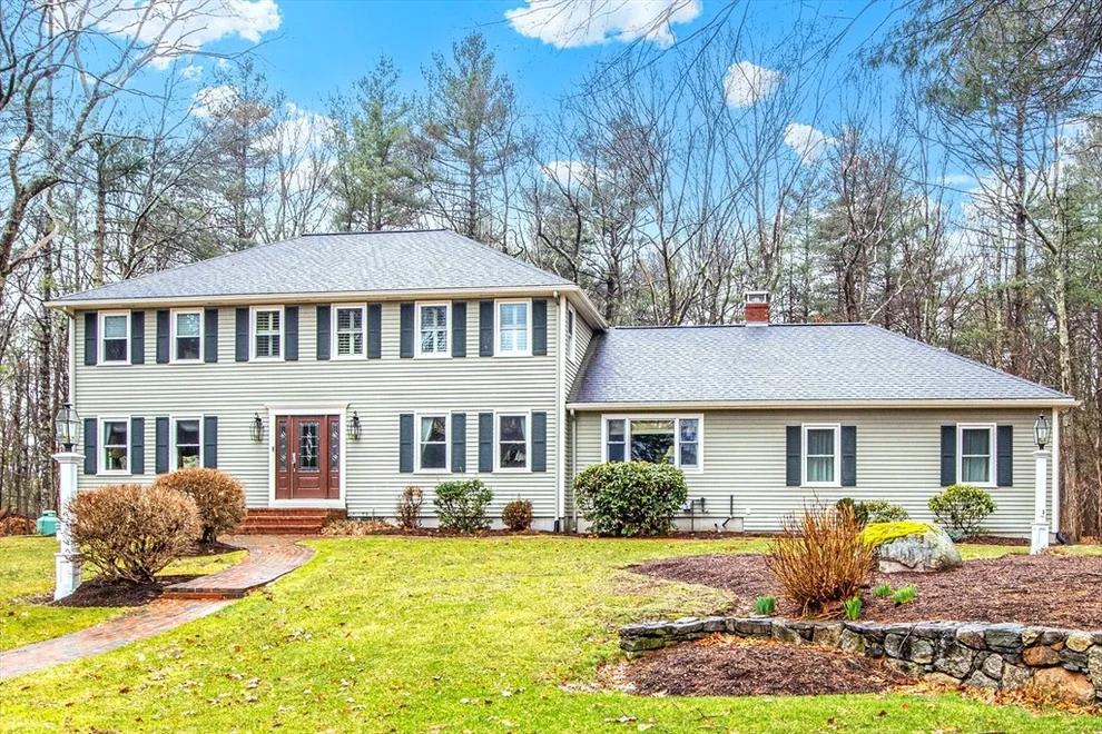 Unit for sale at 19 Longwood Lane, Walpole, MA 02081