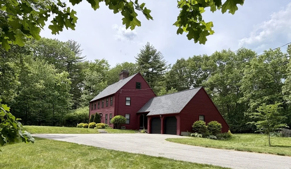 Unit for sale at 2 Baron Way, Littleton, MA 01460