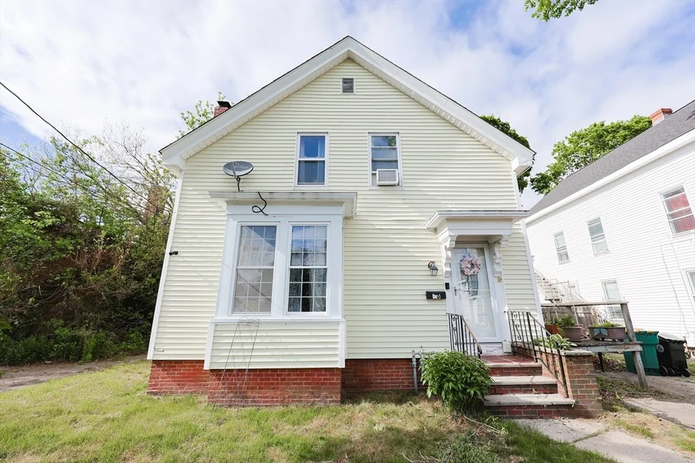 Unit for sale at 93 Bank St, North Attleboro, MA 02760