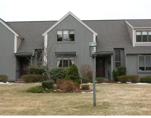 Unit for sale at 4 Wedge Ct, North Reading, MA 01864
