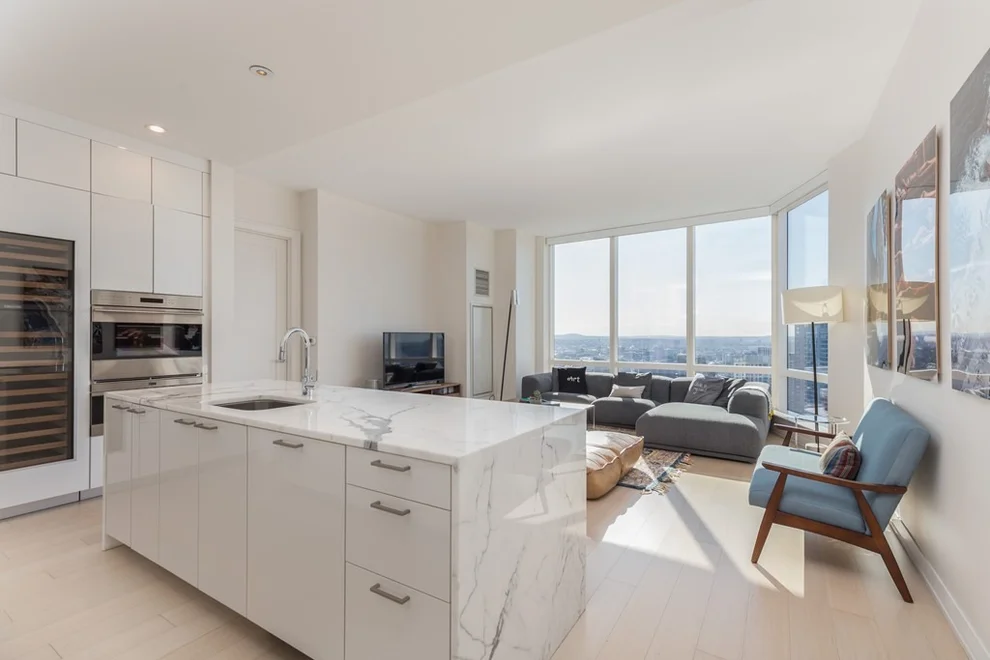 Unit for sale at 1 Franklin St, Boston, MA 02110