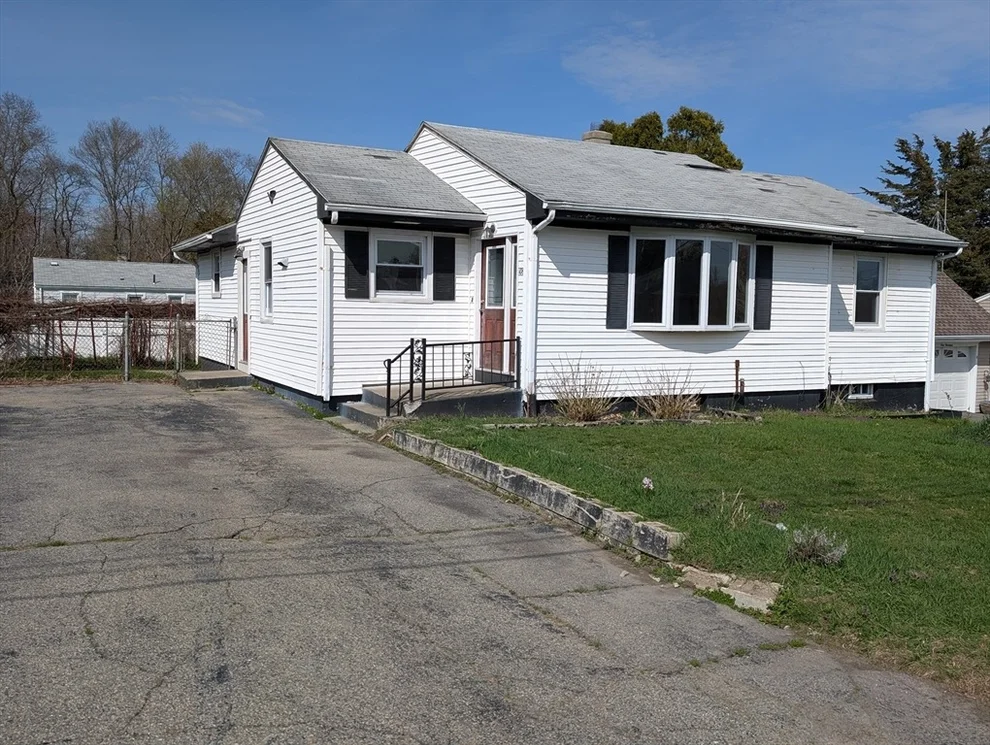 Unit for sale at 106 Cypress Ave, Tiverton, RI 02878