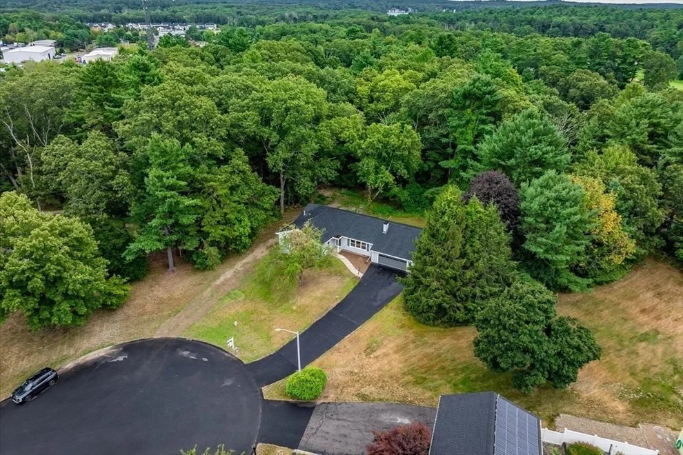 Unit for sale at 21 Country Club Dr, Franklin, MA 02038