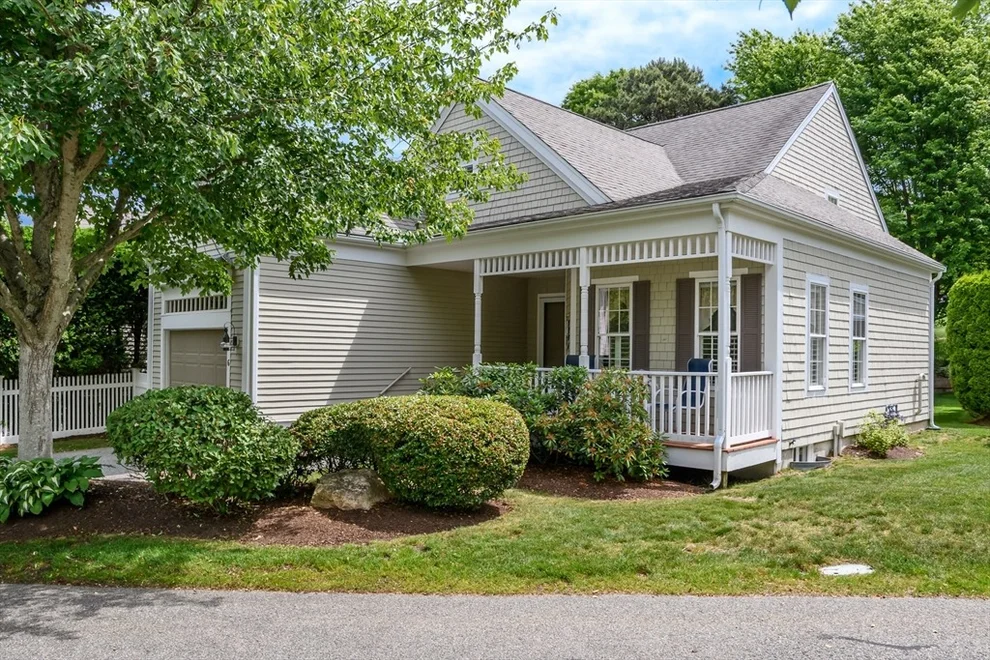 Unit for sale at 6 Hollyhock Knoll Ct, Bourne, MA 02532