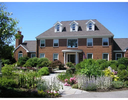 Unit for sale at 562 Highland St., Marshfield, MA 02050
