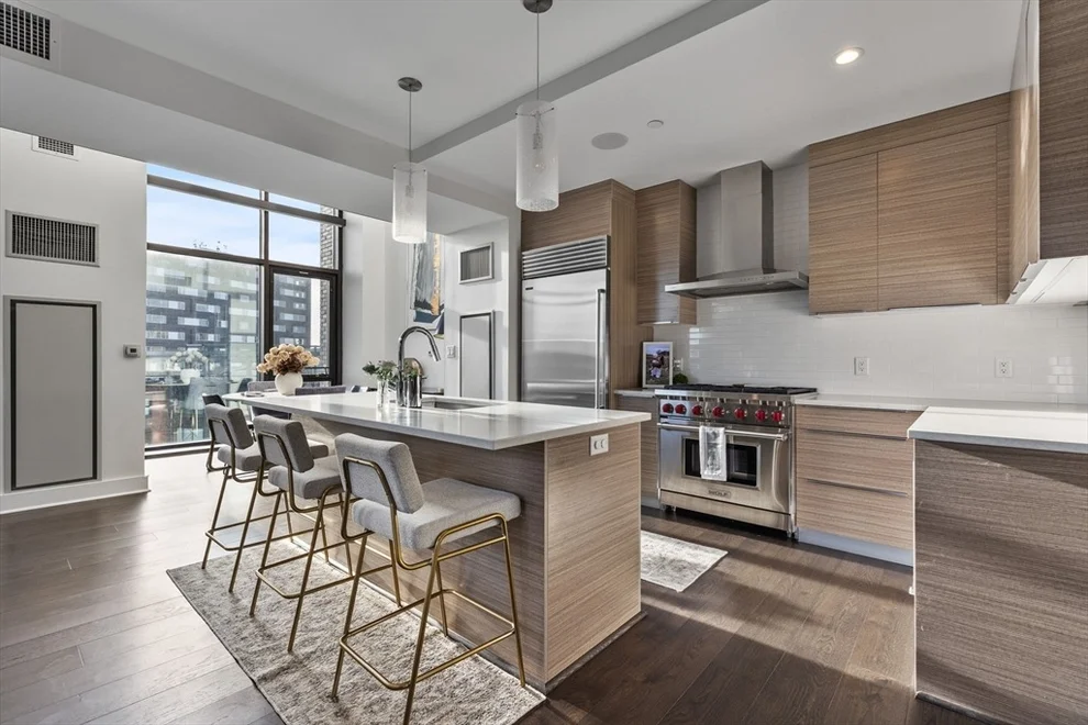 14 West Broadway