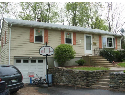Unit for sale at 49 Upland St, Auburn, MA 01501