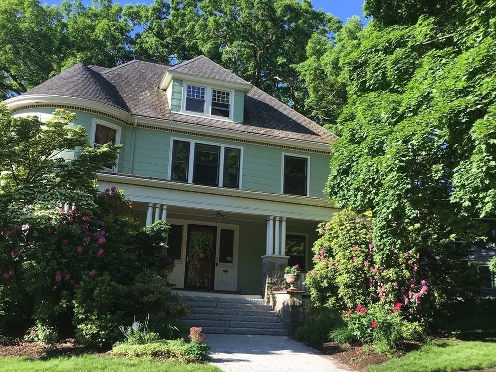 Unit for sale at 78 Richardson Rd, Melrose, MA 02176