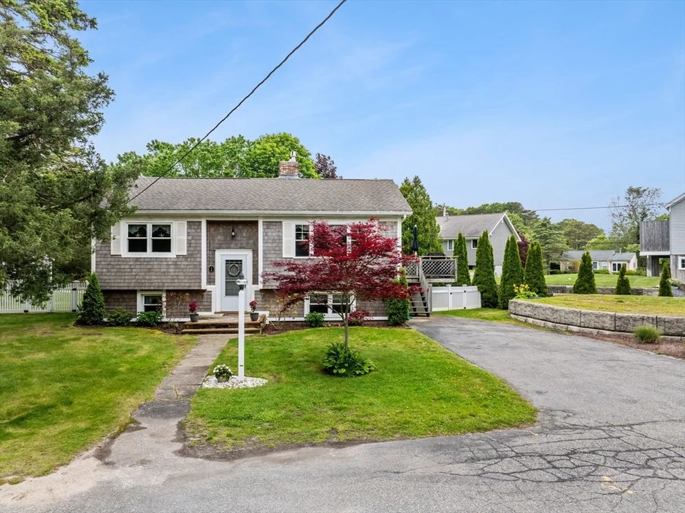 Unit for sale at 8 Stackpole Cir, Bourne, MA 02532