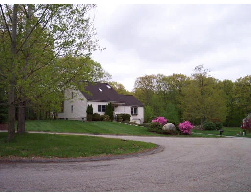 Unit for sale at 38 Summer Hill, Medway, MA 02053