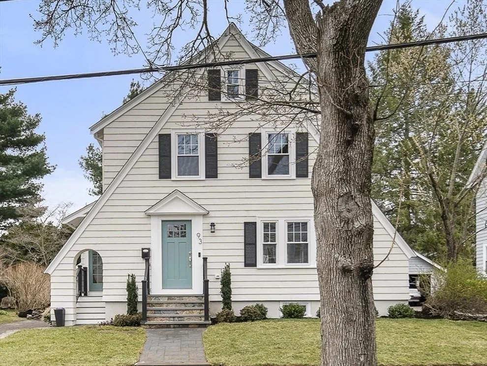 Unit for sale at 93 Farnham St, Belmont, MA 02478