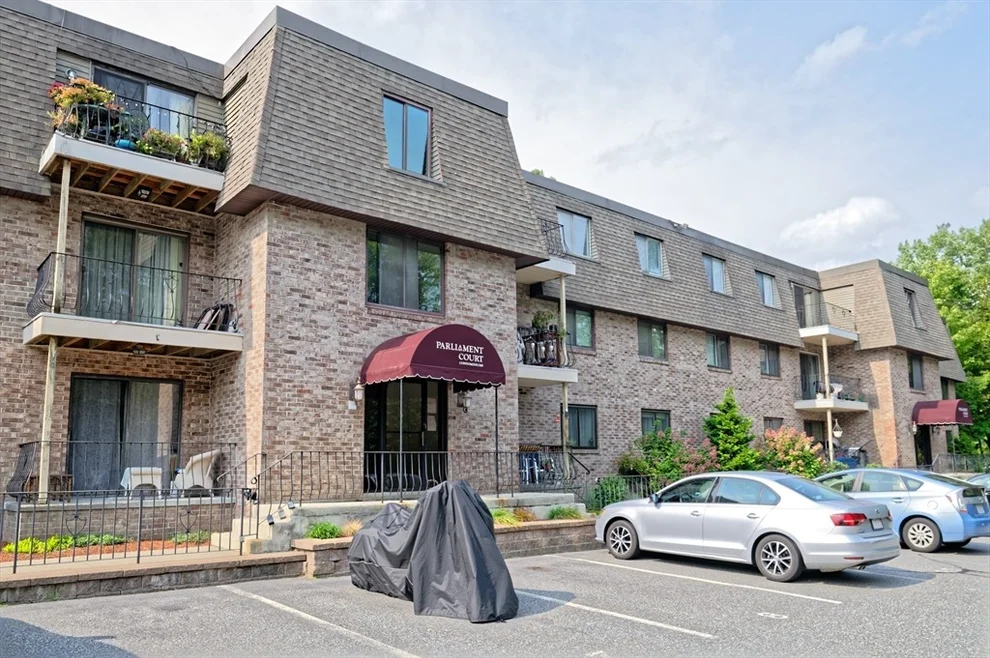 Unit for sale at 59 School St, Northborough, MA 01532