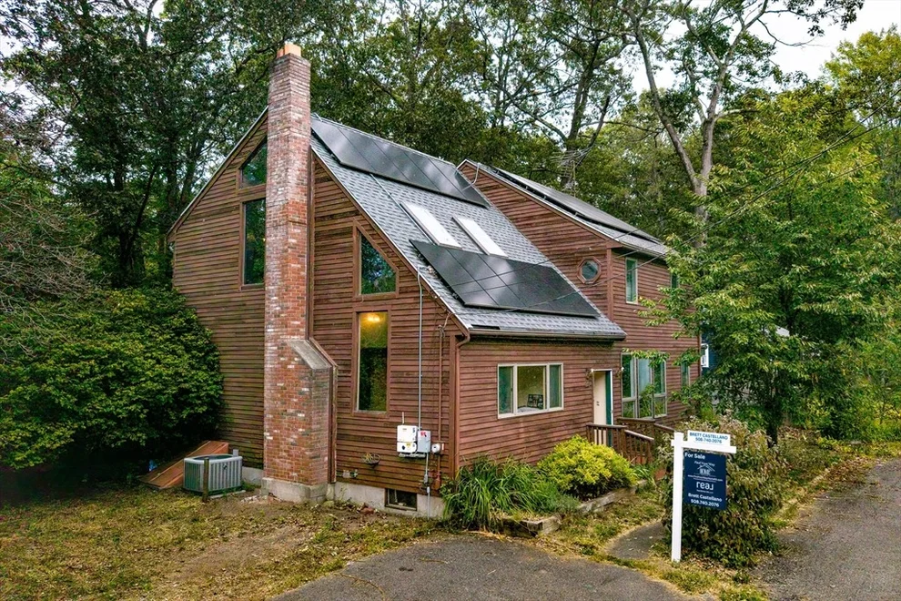 Unit for sale at 25 Fuller Ave, Lancaster, MA 01523